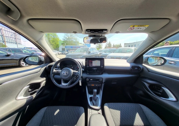 Toyota Yaris cena 76900 przebieg: 26000, rok produkcji 2021 z Dobre Miasto małe 106